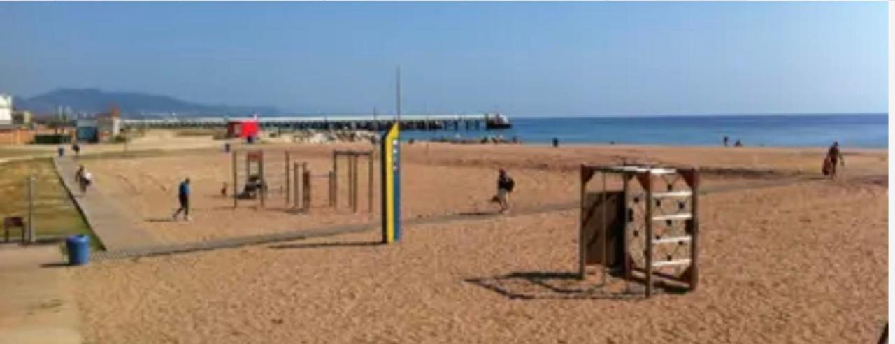 Sant Adria Beach Apartment Wi-Fi Parking Free Сант Адриа де Бесос Екстериор снимка