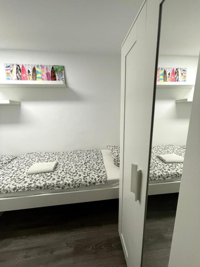 Sant Adria Beach Apartment Wi-Fi Parking Free Сант Адриа де Бесос Екстериор снимка